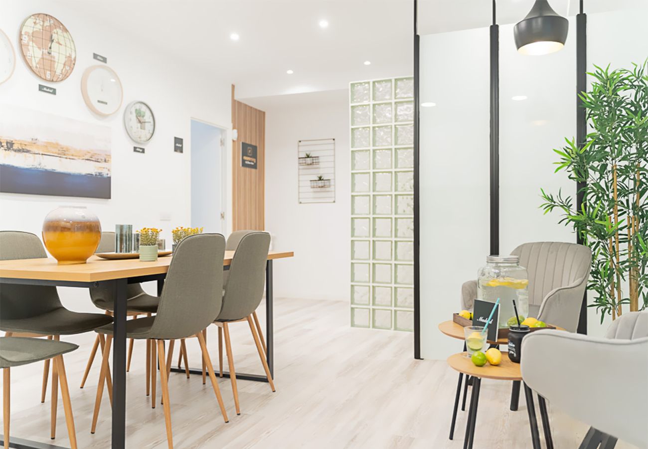 Rent by room in Madrid - M (MLE175)Tokyo: habitación con confort, comodidad