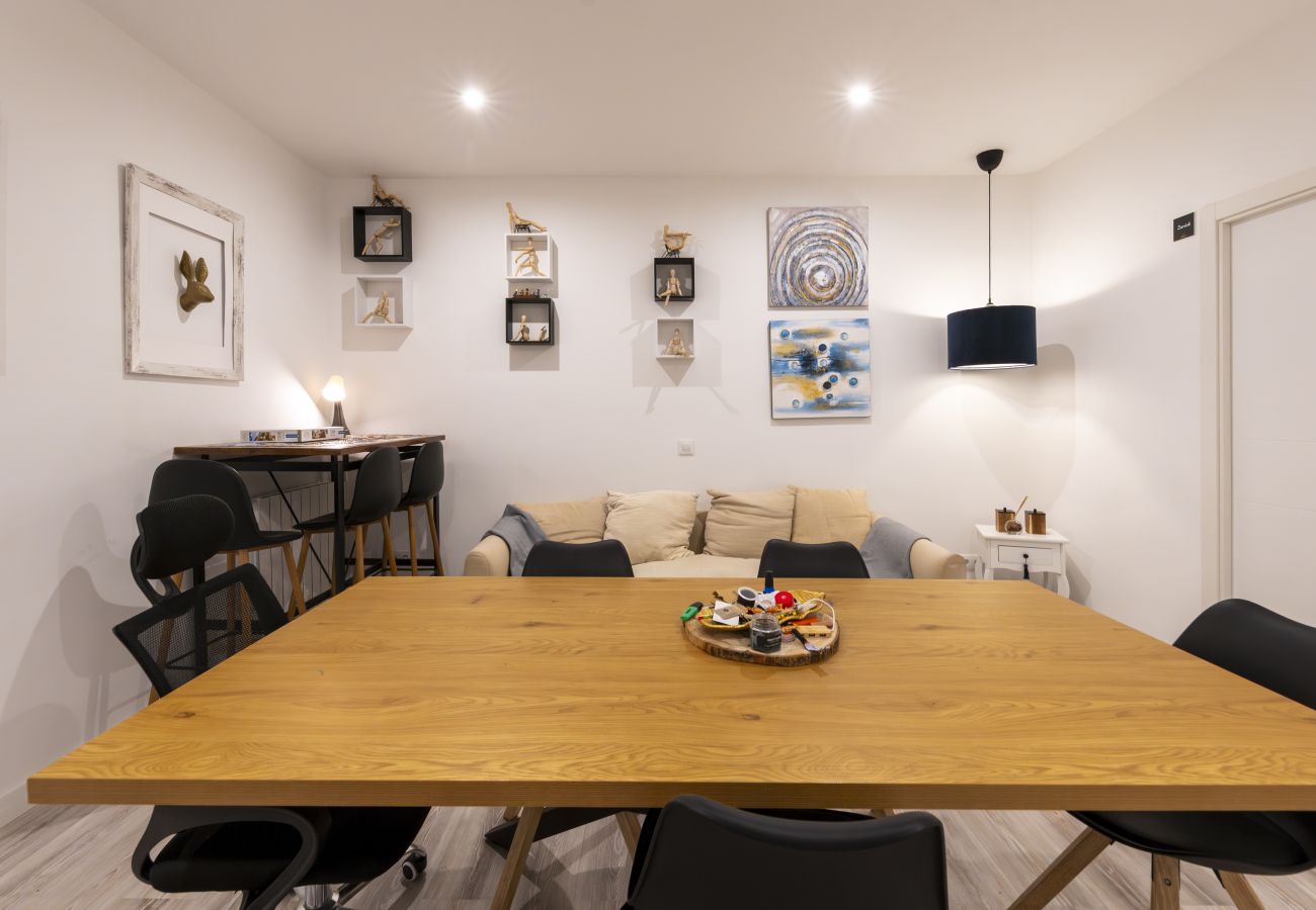 Rent by room in Madrid - M (SBE10 10) Berlín: habitación con comodidad y zo
