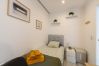 Rent by room in Madrid - M (HDB1201) Oruro: Habitación con confort y esenci Rent by room in Madrid - M (HDB1201) Oruro: Habitación con confort y esenci