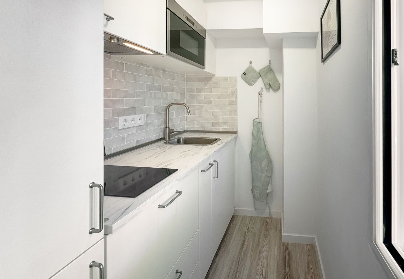 Rent by room in Madrid - M (VDE611)Bogota: Un nuevo estilo de vida en Madri