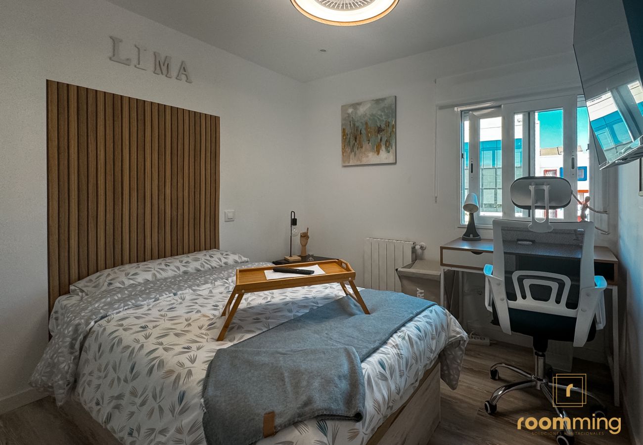 Rent by room in Madrid - M (VDE612)Lima: habitación perfecta para vivir y c