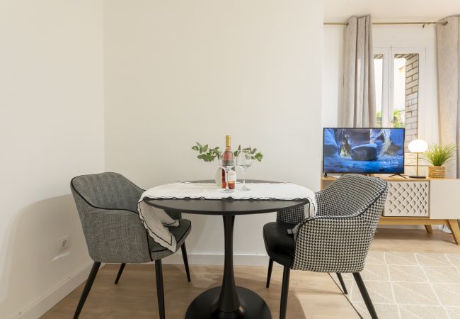 Apartment in Madrid - M (PEZ14)Apartamento de 1 dormitorio cerca de Plaz Apartment in Madrid - M (PEZ14)Apartamento de 1 dormitorio cerca de Plaz