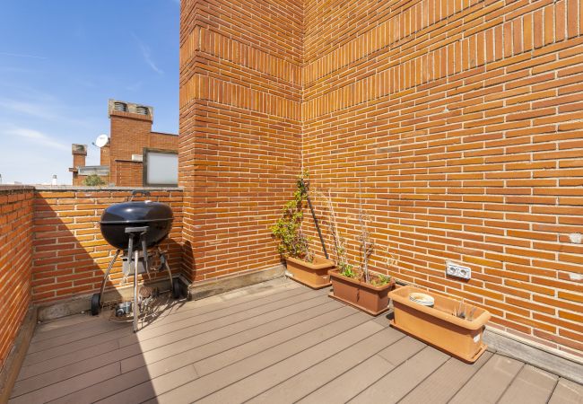 Apartment in Madrid - M (BAS159)Dúplex de 3 Dormitorios – Amplio, Lumino Apartment in Madrid - M (BAS159)Dúplex de 3 Dormitorios – Amplio, Lumino