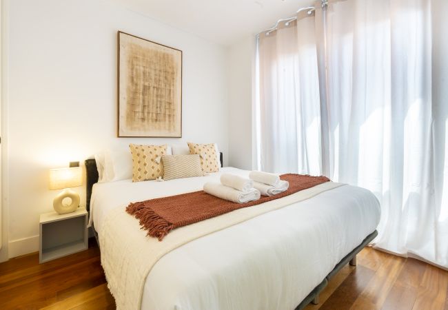 Apartment in Madrid - M (BAS159)Dúplex de 3 Dormitorios – Amplio, Lumino Apartment in Madrid - M (BAS159)Dúplex de 3 Dormitorios – Amplio, Lumino