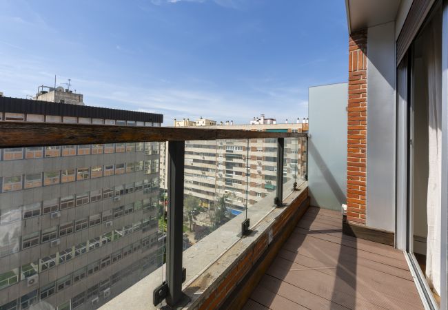 Apartment in Madrid - M (BAS159)Dúplex de 3 Dormitorios – Amplio, Lumino Apartment in Madrid - M (BAS159)Dúplex de 3 Dormitorios – Amplio, Lumino