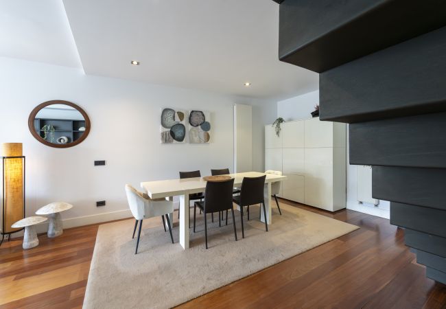 Apartment in Madrid - M (BAS159)Dúplex de 3 Dormitorios – Amplio, Lumino Apartment in Madrid - M (BAS159)Dúplex de 3 Dormitorios – Amplio, Lumino