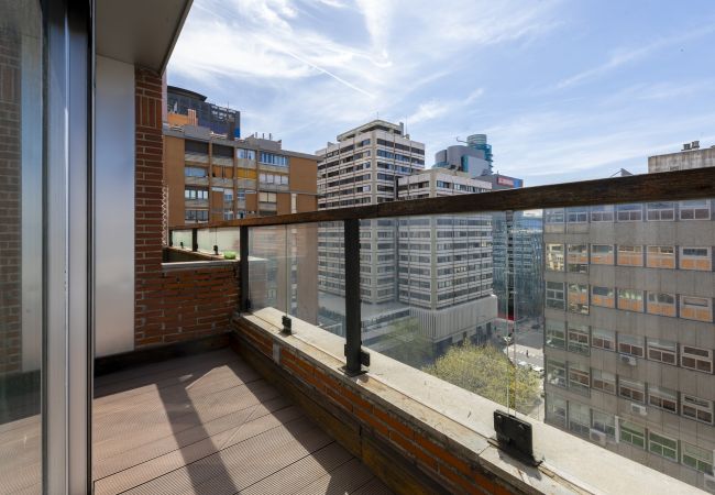 Apartment in Madrid - M (BAS159)Dúplex de 3 Dormitorios – Amplio, Lumino Apartment in Madrid - M (BAS159)Dúplex de 3 Dormitorios – Amplio, Lumino