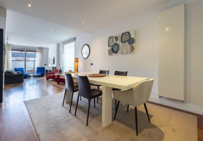 Apartment in Madrid - M (BAS159)Dúplex de 3 Dormitorios – Amplio, Lumino Apartment in Madrid - M (BAS159)Dúplex de 3 Dormitorios – Amplio, Lumino