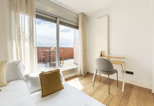 Apartment in Madrid - M (BAS159)Dúplex de 3 Dormitorios – Amplio, Lumino Apartment in Madrid - M (BAS159)Dúplex de 3 Dormitorios – Amplio, Lumino