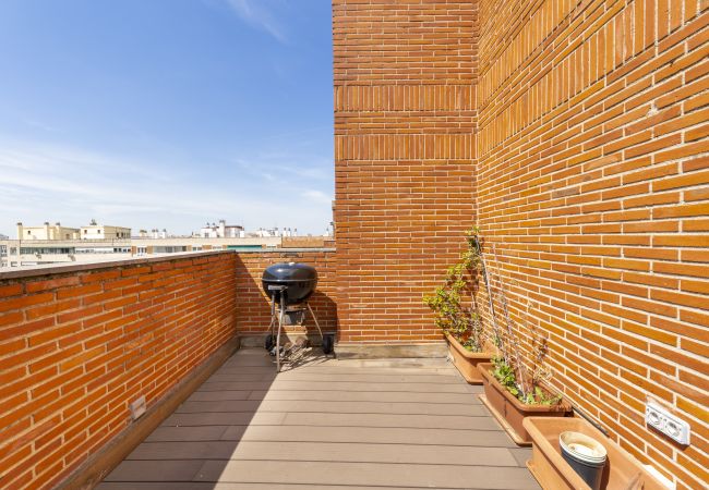 Apartment in Madrid - M (BAS159)Dúplex de 3 Dormitorios – Amplio, Lumino Apartment in Madrid - M (BAS159)Dúplex de 3 Dormitorios – Amplio, Lumino
