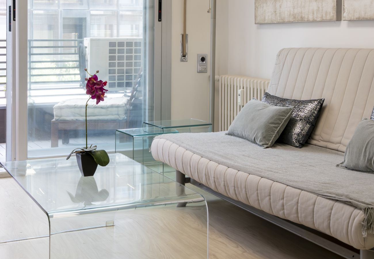Apartment in Madrid - M (ORE18)Piso de 1 dormitorio con terraza-Alquiler