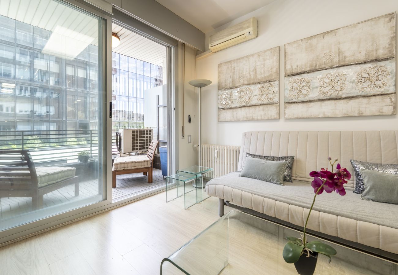 Apartment in Madrid - M (ORE18)Piso de 1 dormitorio con terraza-Alquiler