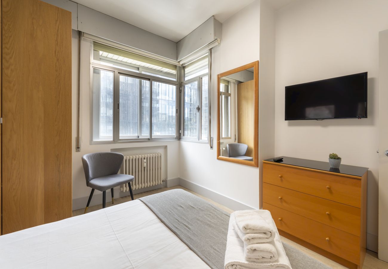 Apartment in Madrid - M (ORE18)Piso de 1 dormitorio con terraza-Alquiler