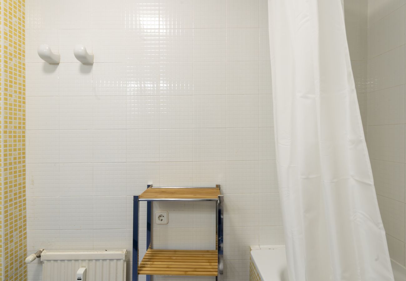 Apartment in Madrid - M (ORE18)Piso de 1 dormitorio con terraza-Alquiler