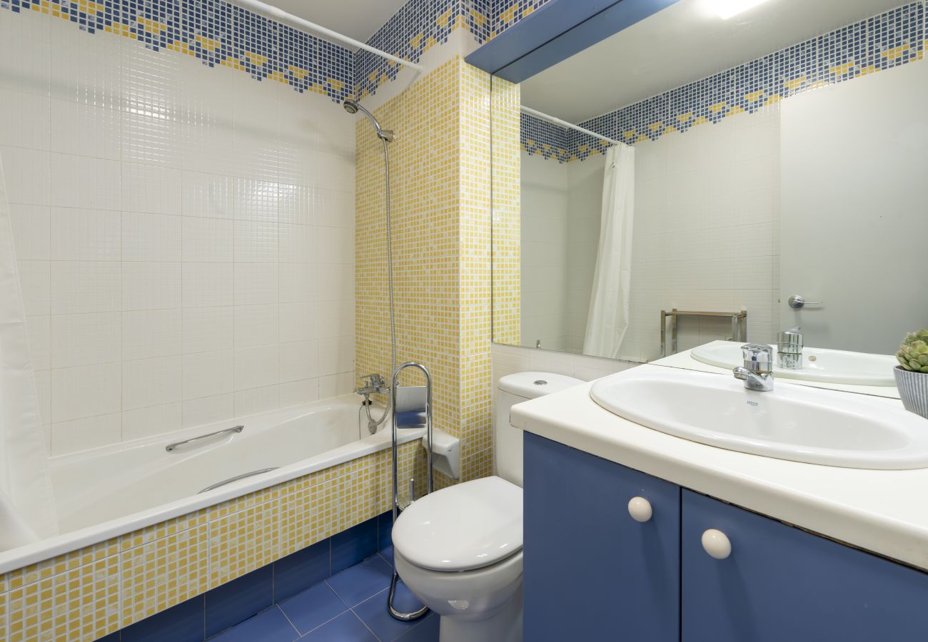 Apartment in Madrid - M (ORE18)Piso de 1 dormitorio con terraza-Alquiler