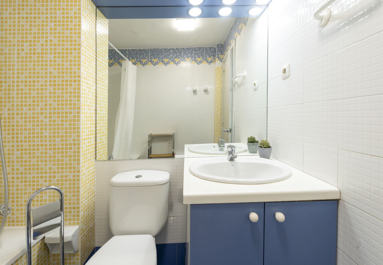 Apartment in Madrid - M (ORE18)Piso de 1 dormitorio con terraza-Alquiler