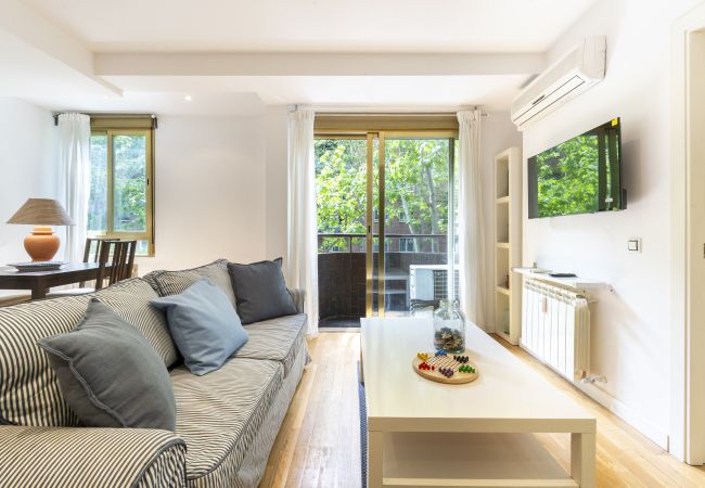  in Madrid - M (ORE461H)Piso de 1 dormitorio y balcón -Alquiler