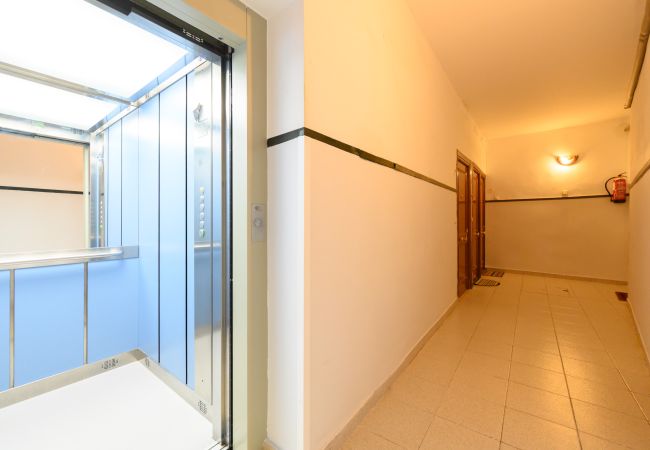 Apartment in Madrid - M (MDL9)Alquiler Mensual en Madrid – Piso moderno Apartment in Madrid - M (MDL9)Alquiler Mensual en Madrid – Piso moderno