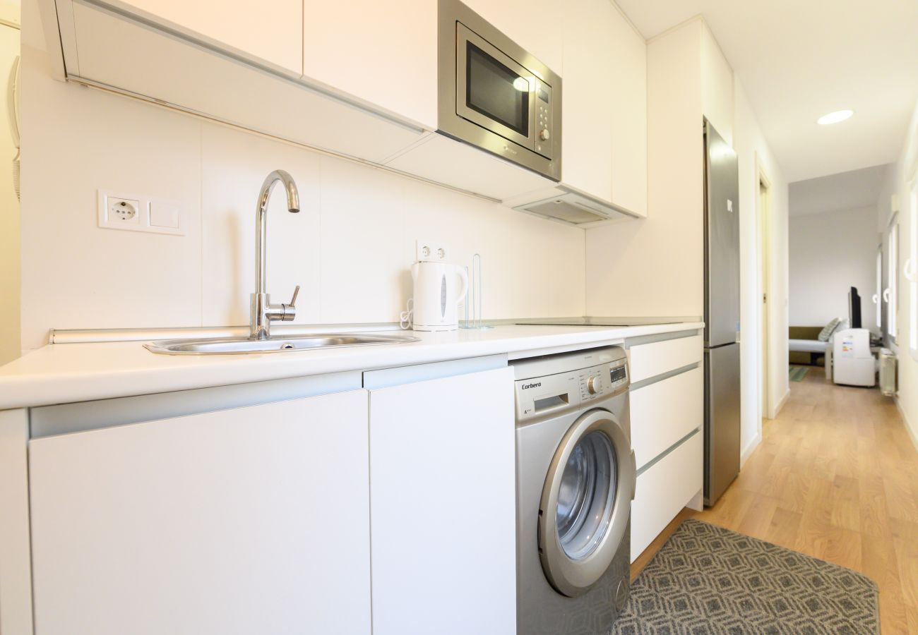 Apartment in Madrid - M (FOV16BI)Piso de 1 Dormitorio en Chamartín-Madri