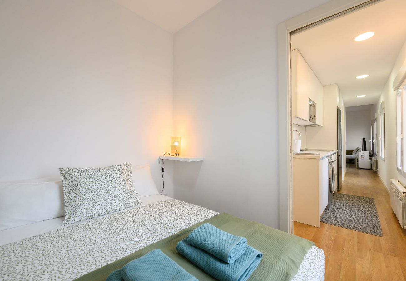 Apartment in Madrid - M (FOV16BI)Piso de 1 Dormitorio en Chamartín-Madri