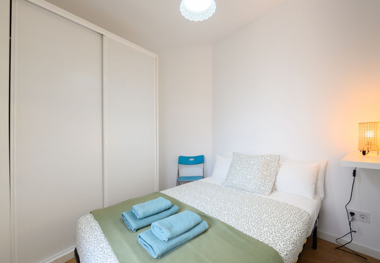 Apartment in Madrid - M (FOV16BI)Piso de 1 Dormitorio en Chamartín-Madri