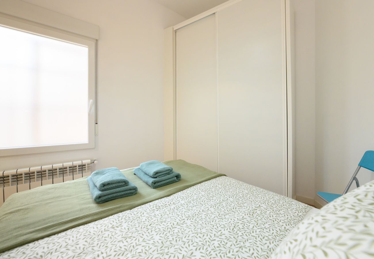 Apartment in Madrid - M (FOV16BI)Piso de 1 Dormitorio en Chamartín-Madri