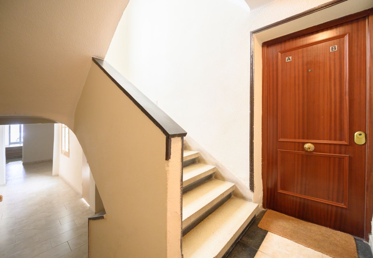 Apartment in Madrid - M (FOV16BI)Piso de 1 Dormitorio en Chamartín-Madri