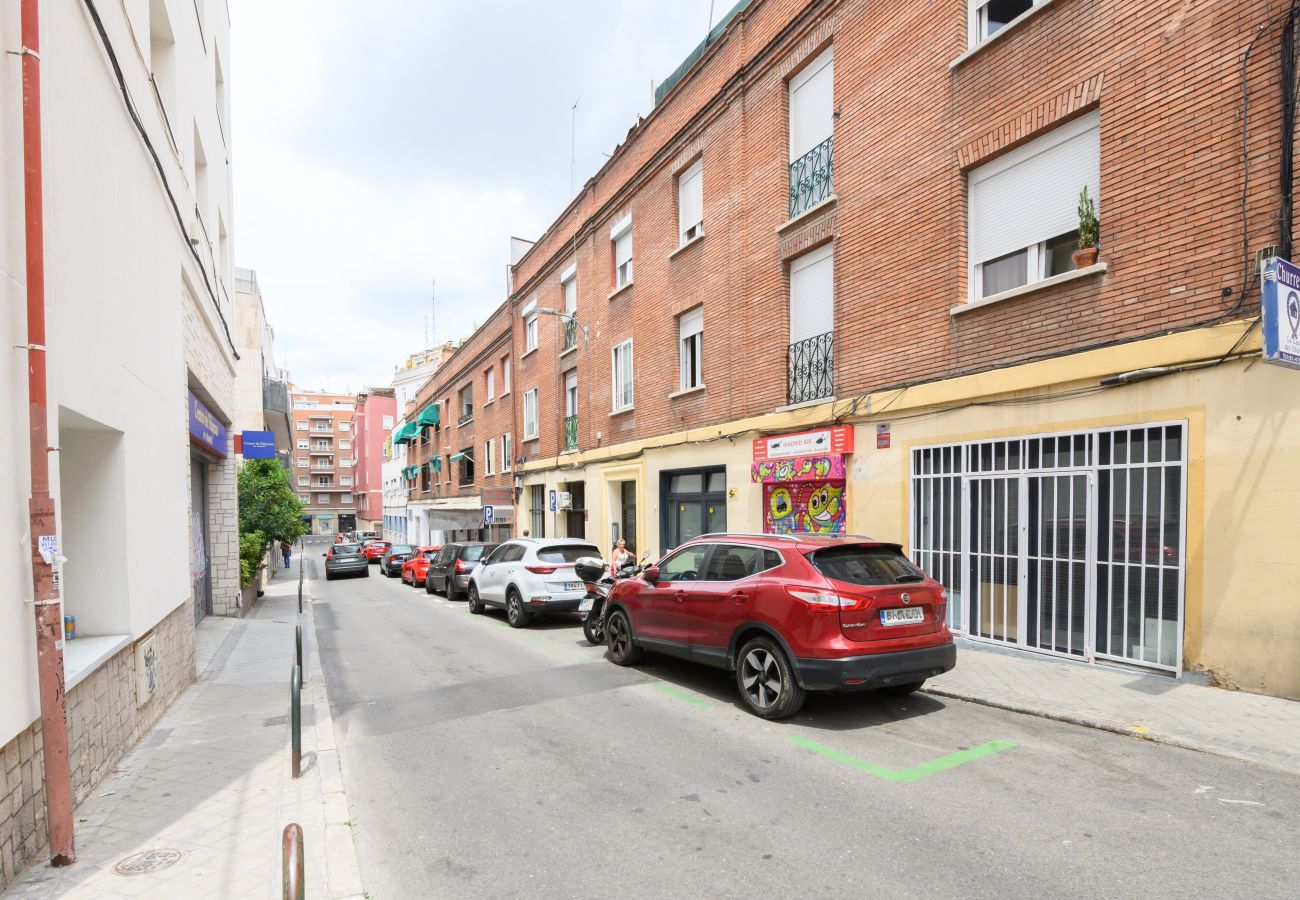 Apartment in Madrid - M (FOV16BI)Piso de 1 Dormitorio en Chamartín-Madri