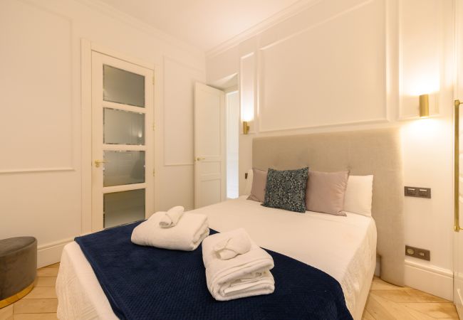 Apartment in Madrid - M (GPA240) Exclusivo Piso de Lujo en el Barrio de Apartment in Madrid - M (GPA240) Exclusivo Piso de Lujo en el Barrio de