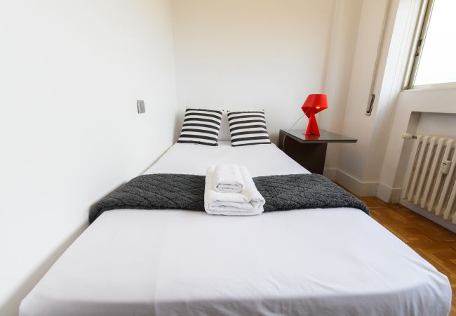 Apartment in Madrid - M (AGPE322)Piso de 2 Dormitorios con Vistas a la C Apartment in Madrid - M (AGPE322)Piso de 2 Dormitorios con Vistas a la C