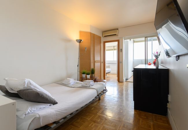 Apartment in Madrid - M (AGPE322)Piso de 2 Dormitorios con Vistas a la C Apartment in Madrid - M (AGPE322)Piso de 2 Dormitorios con Vistas a la C