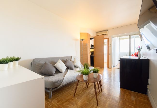 Apartment in Madrid - M (AGPE322)Piso de 2 Dormitorios con Vistas a la C Apartment in Madrid - M (AGPE322)Piso de 2 Dormitorios con Vistas a la C