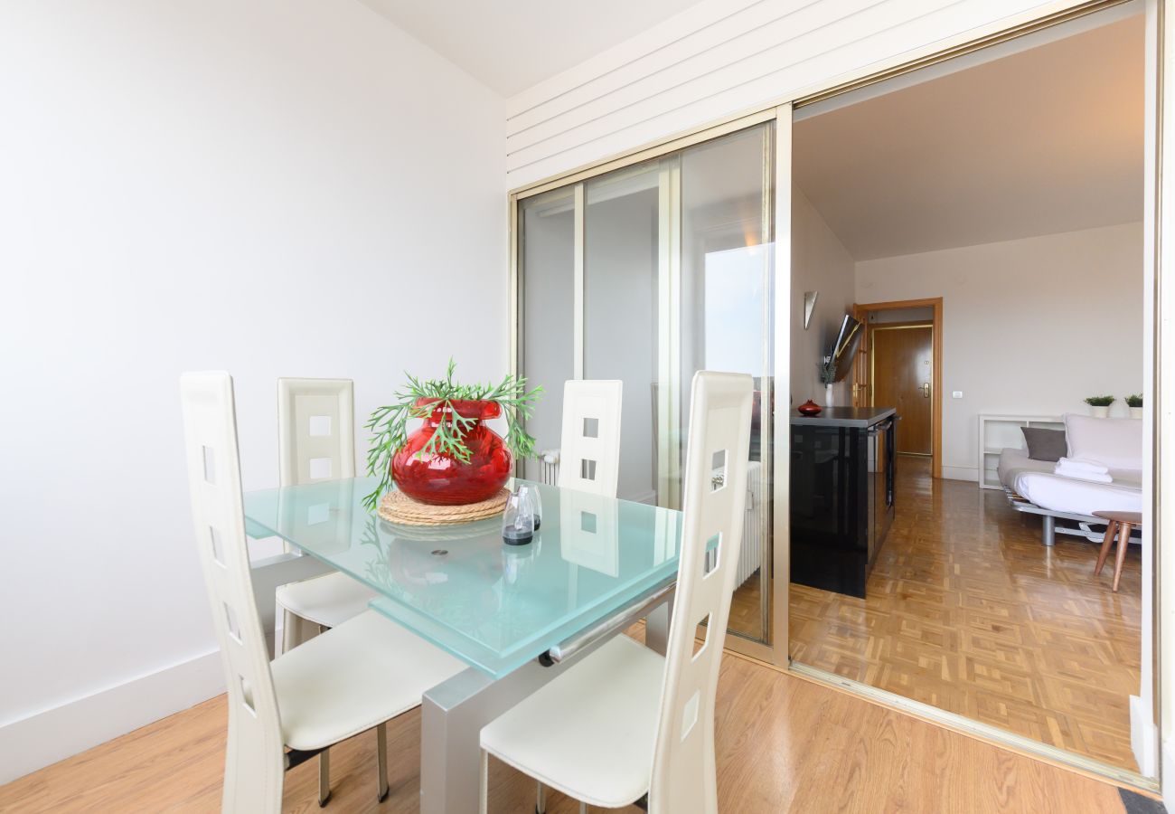 Apartment in Madrid - M (GPE32)Piso de 2 Dormitorios con Vistas a la Ciu