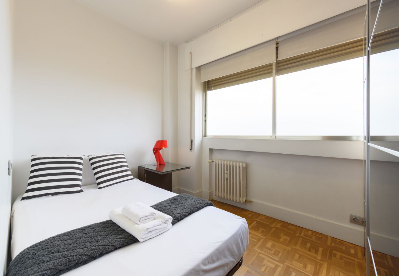 Apartment in Madrid - M (GPE32)Piso de 2 Dormitorios con Vistas a la Ciu
