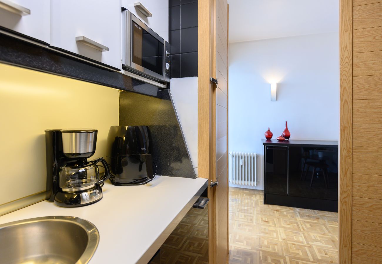 Apartment in Madrid - M (GPE32)Piso de 2 Dormitorios con Vistas a la Ciu