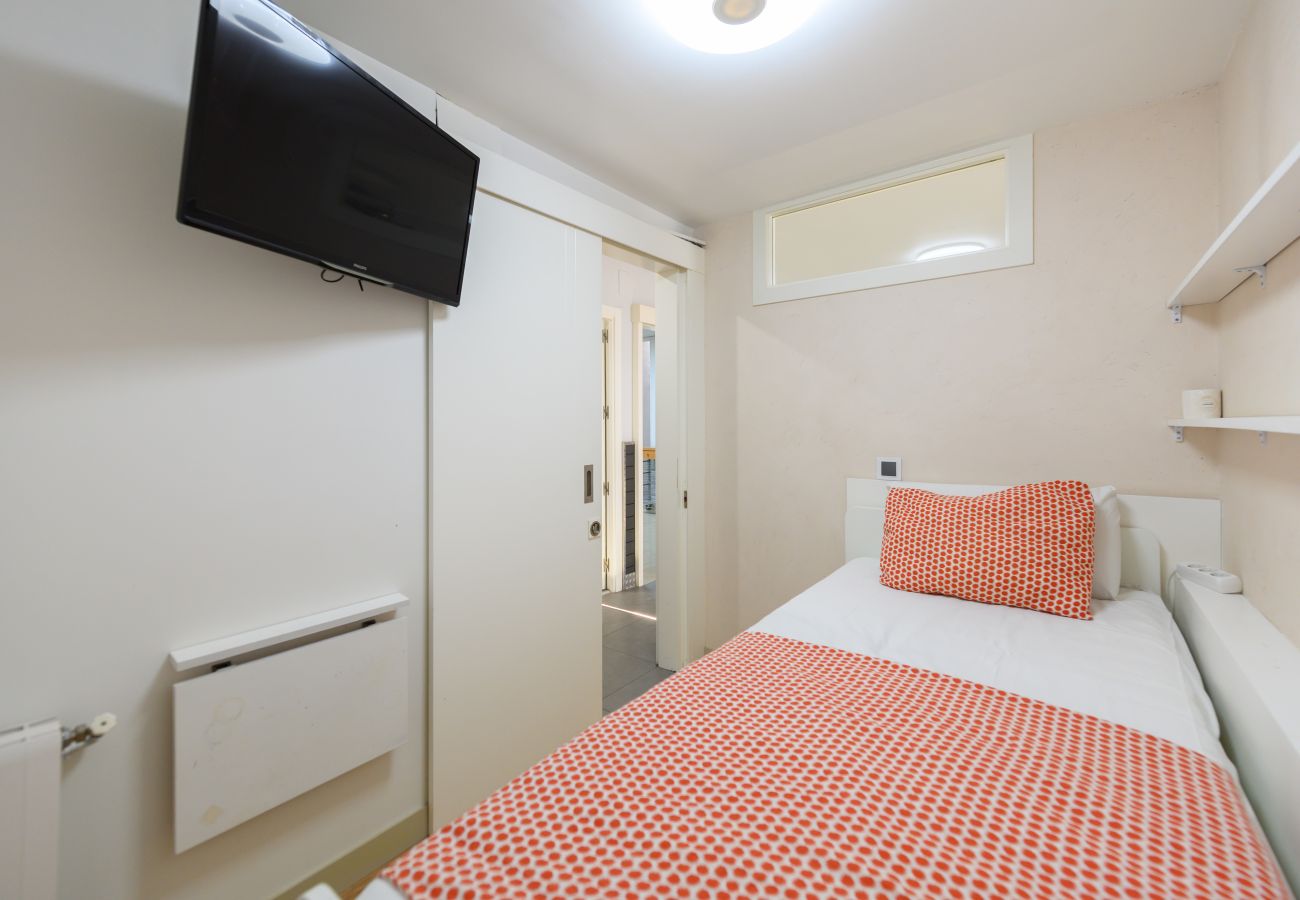 Chalet in Villaviciosa de Odón - M (TAJ13) Madrid – Chalet de Lujo con Piscina, Gim