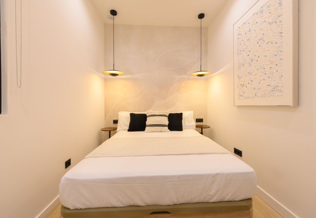 Apartment in Madrid - M (AGU230)Tu hogar en la ciudad: piso de 3 habita Apartment in Madrid - M (AGU230)Tu hogar en la ciudad: piso de 3 habita