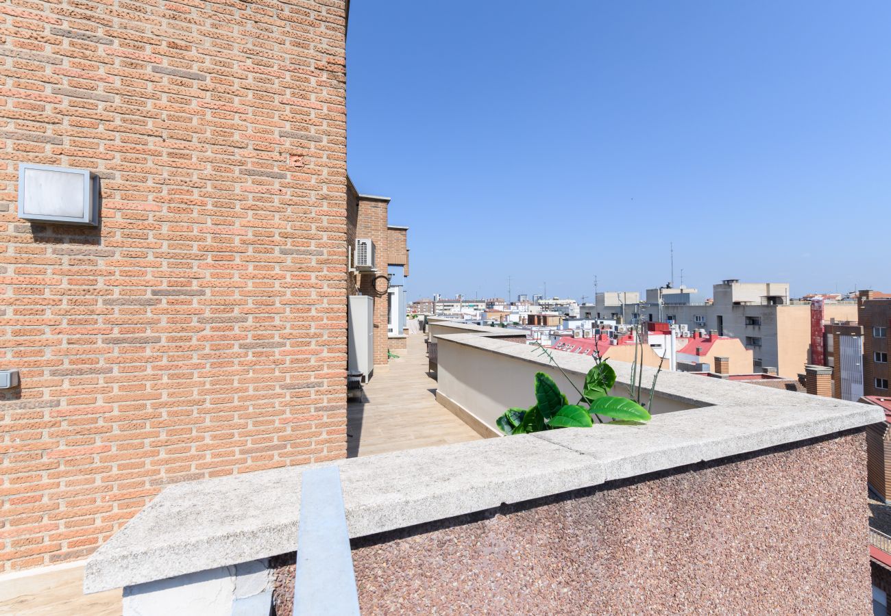 Apartment in Madrid - M (ORE83)  Piso en Madrid_ 2 dormitorios y terraza