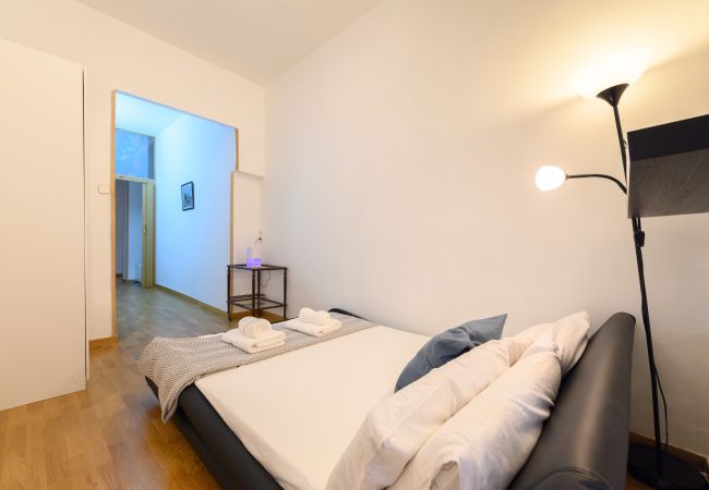 Apartment in Madrid - M (ISI3)Piso de 2 dormitorios en pleno centro de M Apartment in Madrid - M (ISI3)Piso de 2 dormitorios en pleno centro de M
