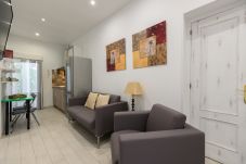 Apartment in Madrid - M (SFU71) Acogedor Piso con Terraza y...