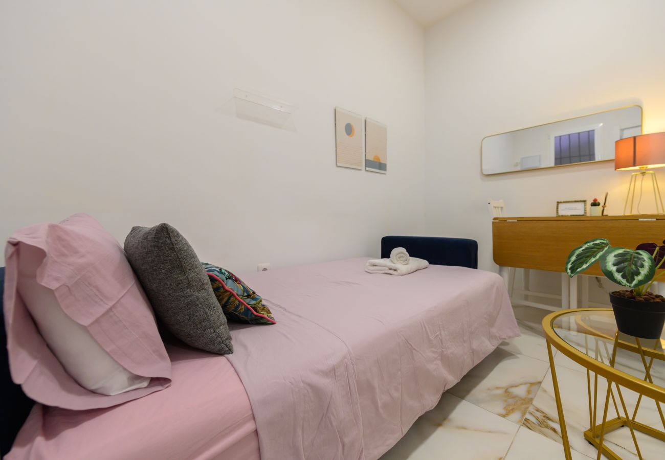 Apartment in Madrid - M (AMA4115) Cómodo apartamento de un dormitorio en