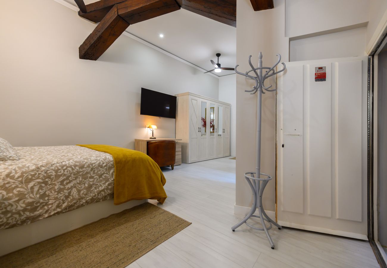Apartment in Madrid - M (PDA2BI) Amplio y cómodo apartamento de un dormi
