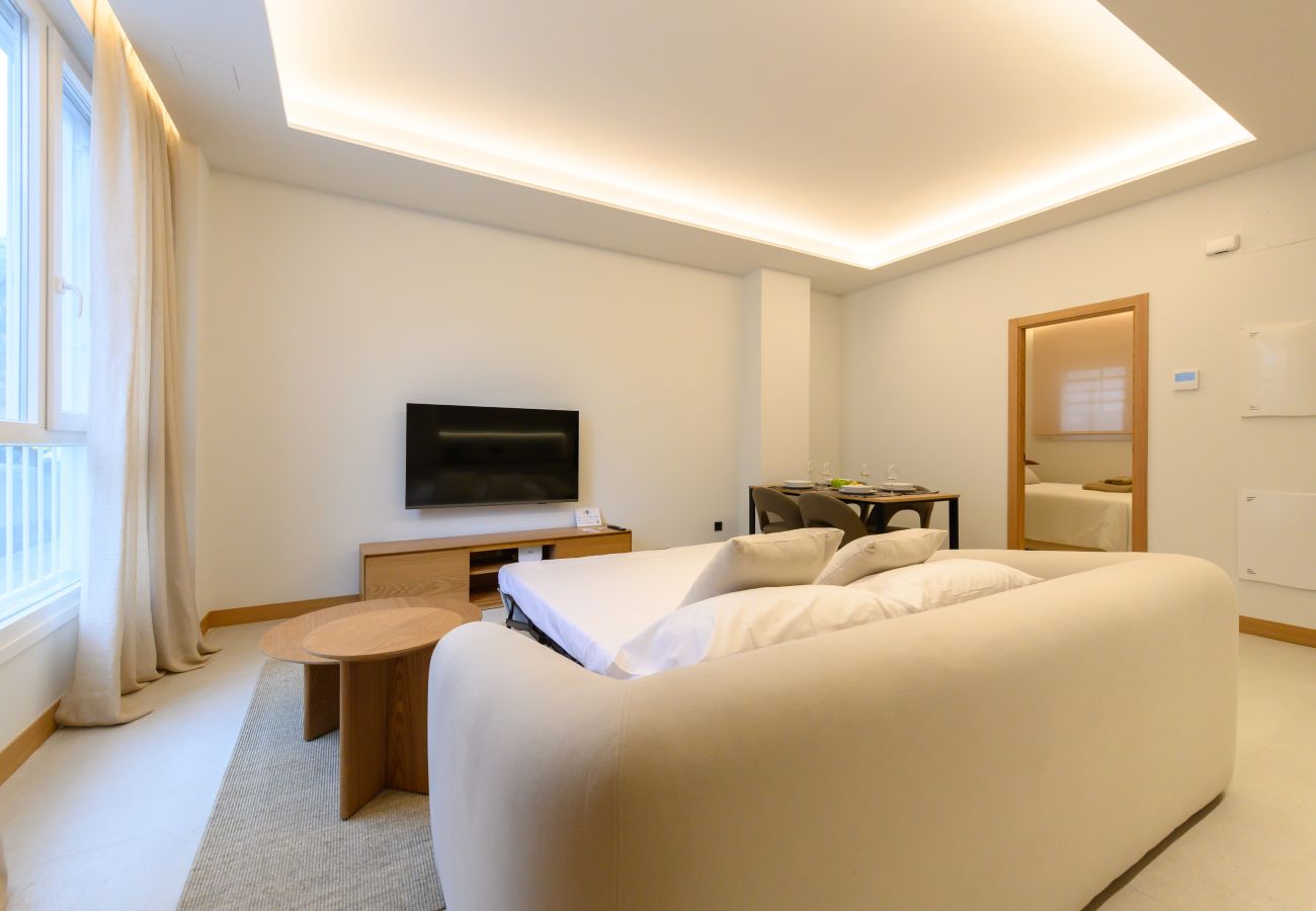 Apartment in Madrid - M (SCR7B2) Amplio piso exterior de un dormitorio e
