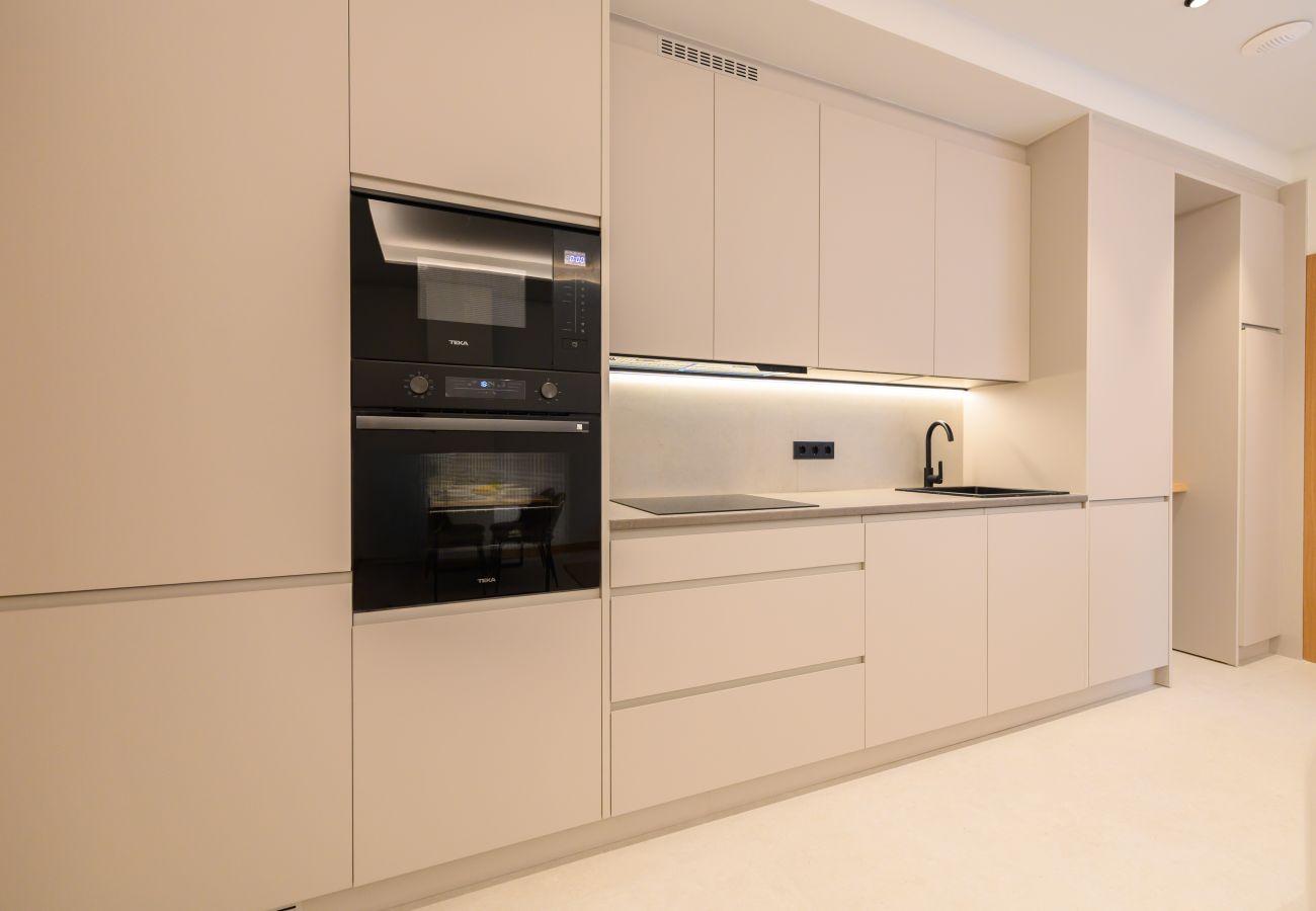 Apartment in Madrid - M (SCR7B2) Amplio piso exterior de un dormitorio e