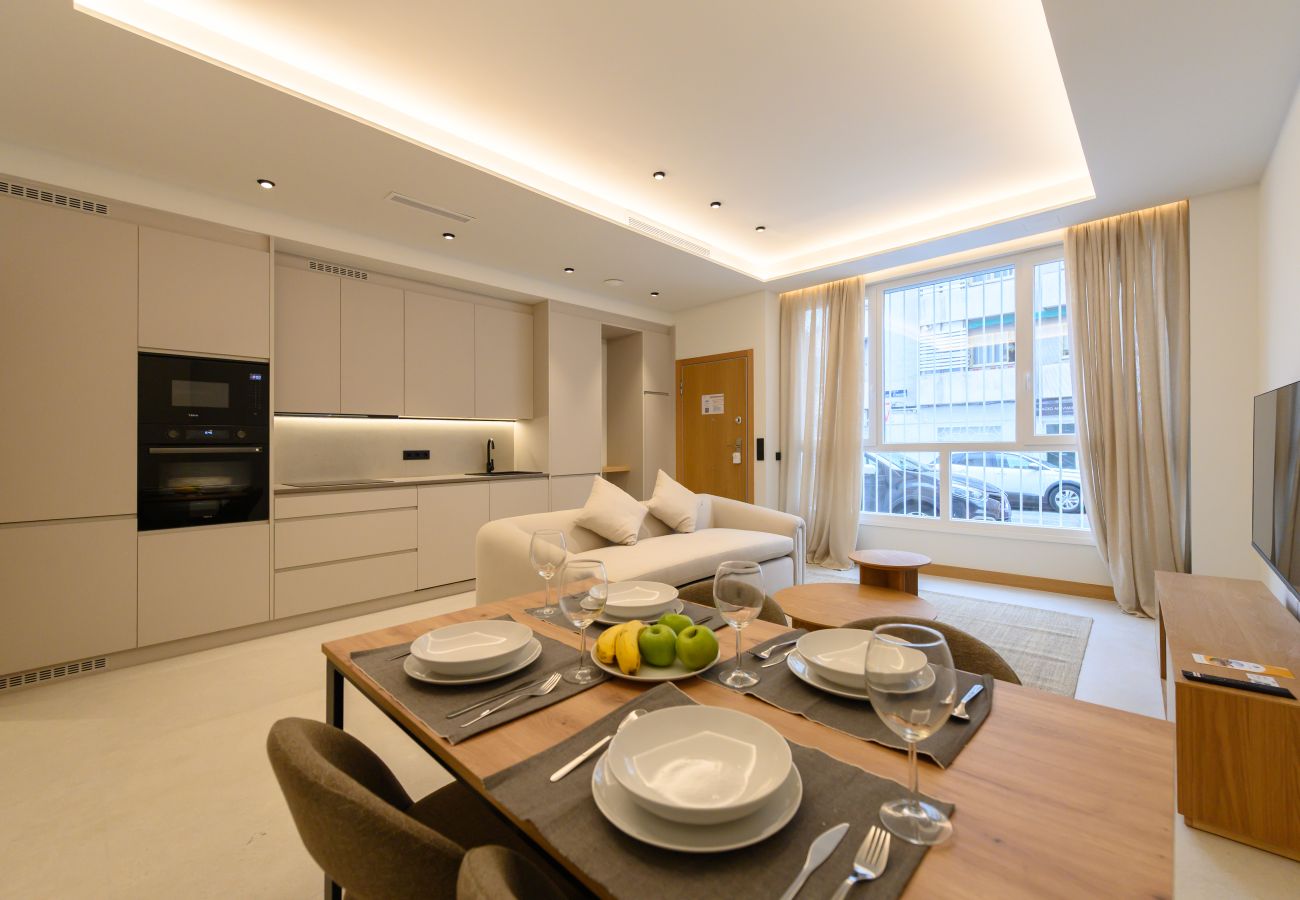 Apartment in Madrid - M (SCR7B2) Amplio piso exterior de un dormitorio e