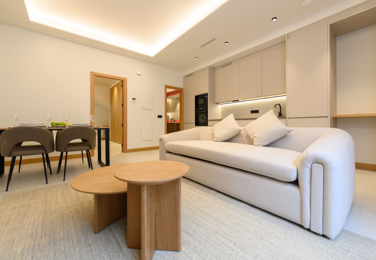 Apartment in Madrid - M (SCR7B2) Amplio piso exterior de un dormitorio e