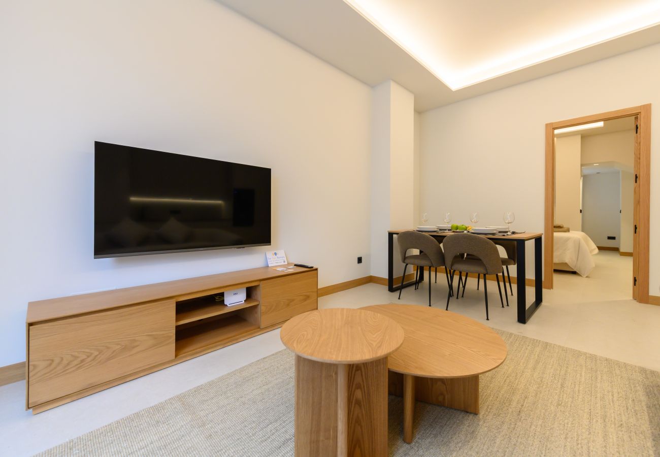 Apartment in Madrid - M (SCR7B2) Amplio piso exterior de un dormitorio e