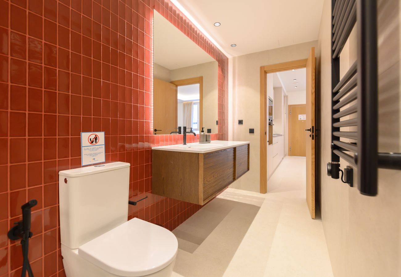 Apartment in Madrid - M (SCR7B2) Amplio piso exterior de un dormitorio e