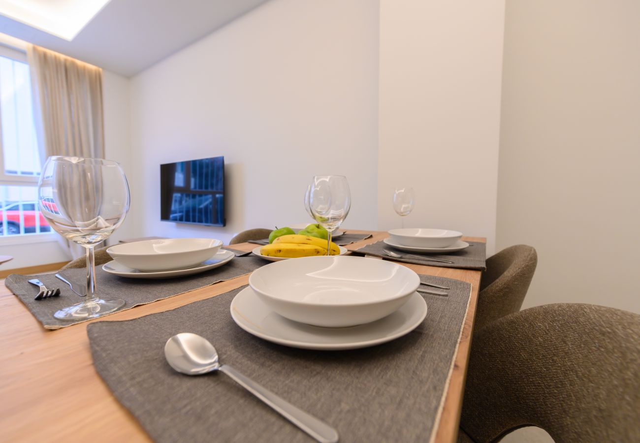 Apartment in Madrid - M (SCR7B2) Amplio piso exterior de un dormitorio e