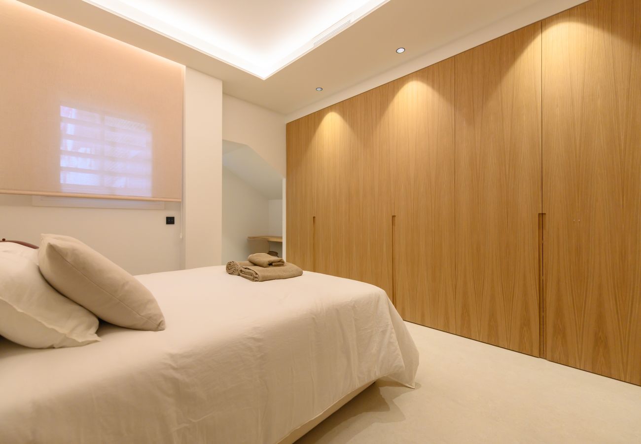 Apartment in Madrid - M (SCR7B2) Amplio piso exterior de un dormitorio e